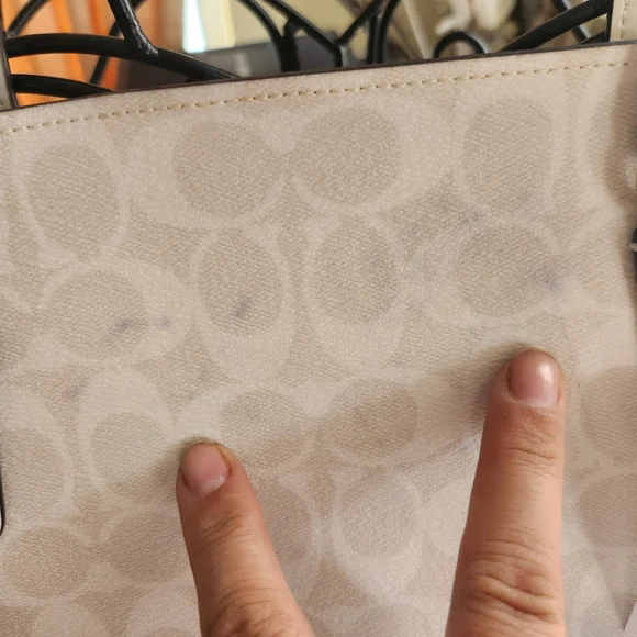 Coach white bag. Beautiful bag - Picture 11 of 12